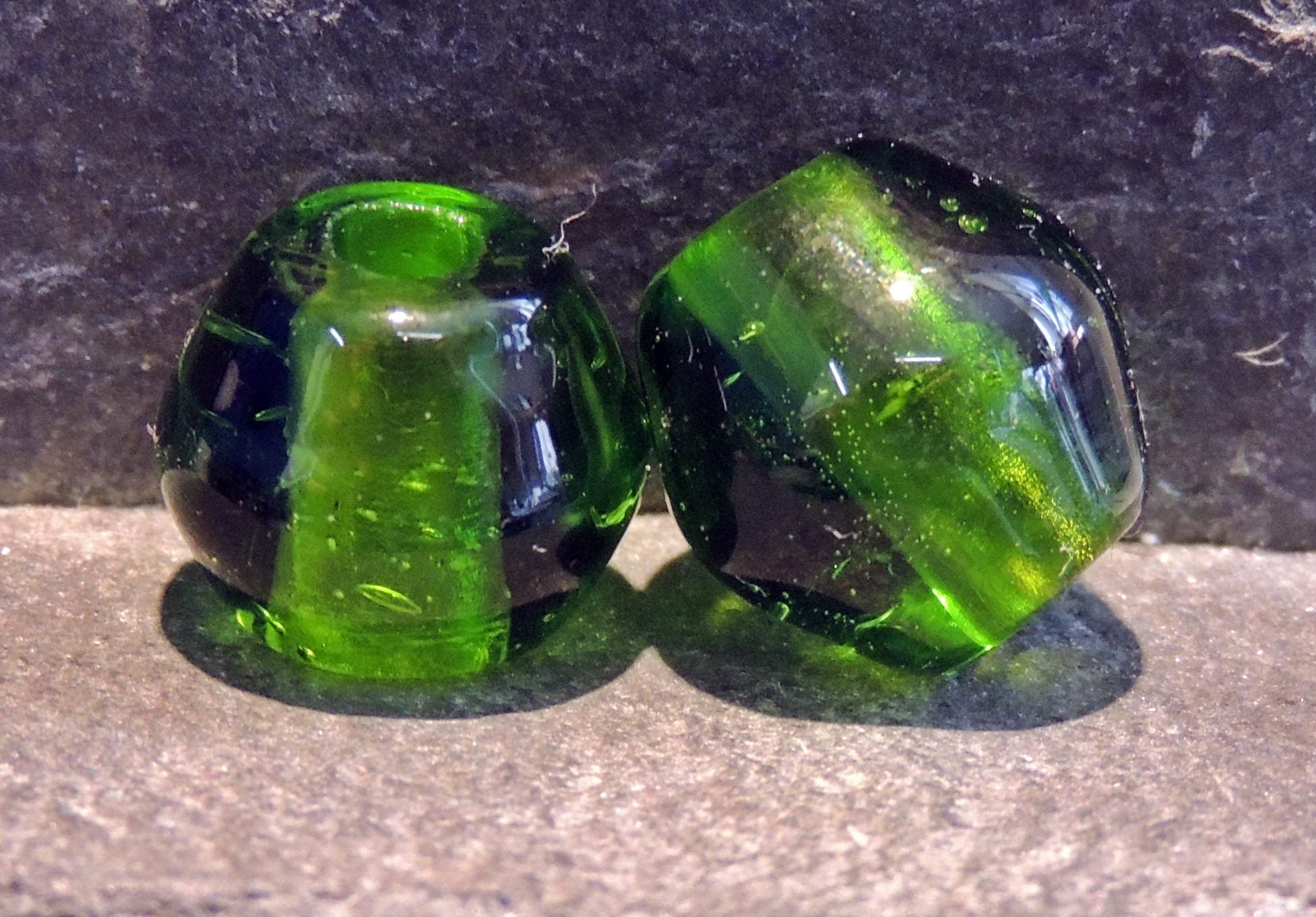 Glasperle Einfarbig Doppelkonisch