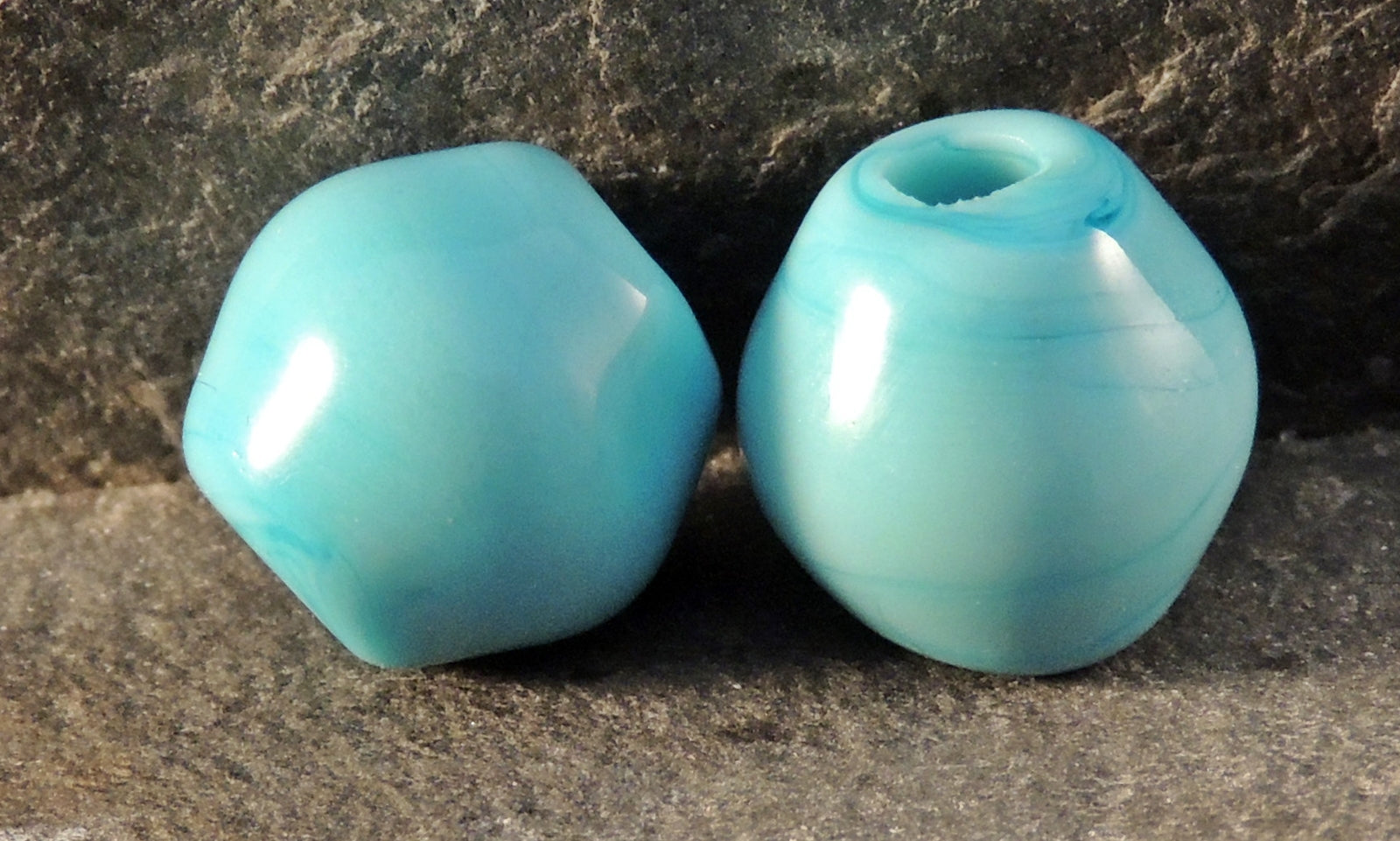 Glasperle Einfarbig Doppelkonisch