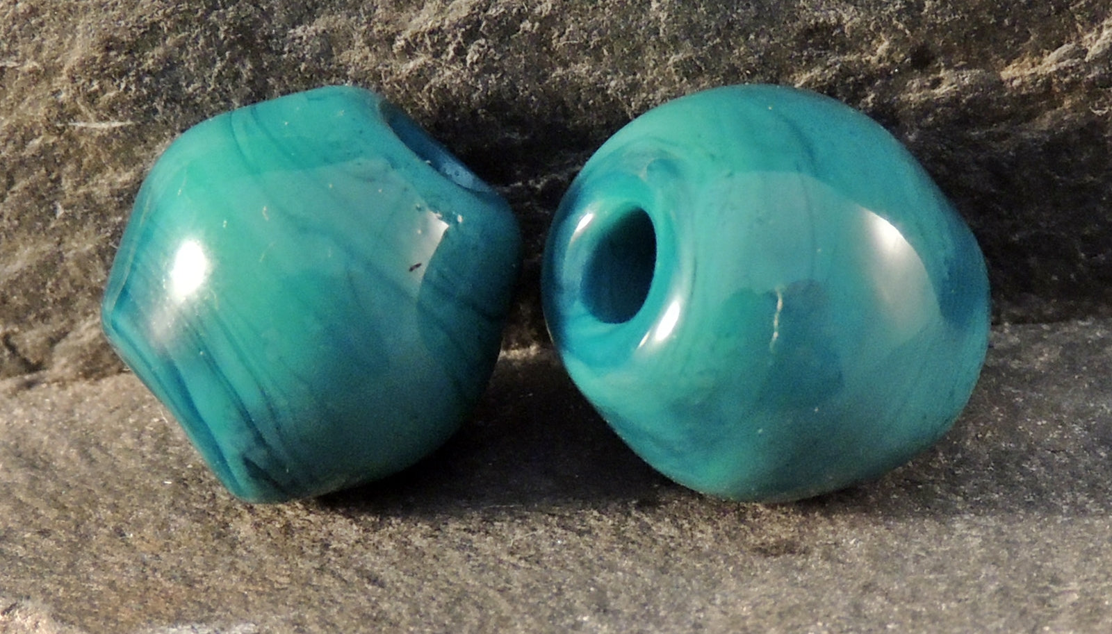 Glasperle Einfarbig Doppelkonisch